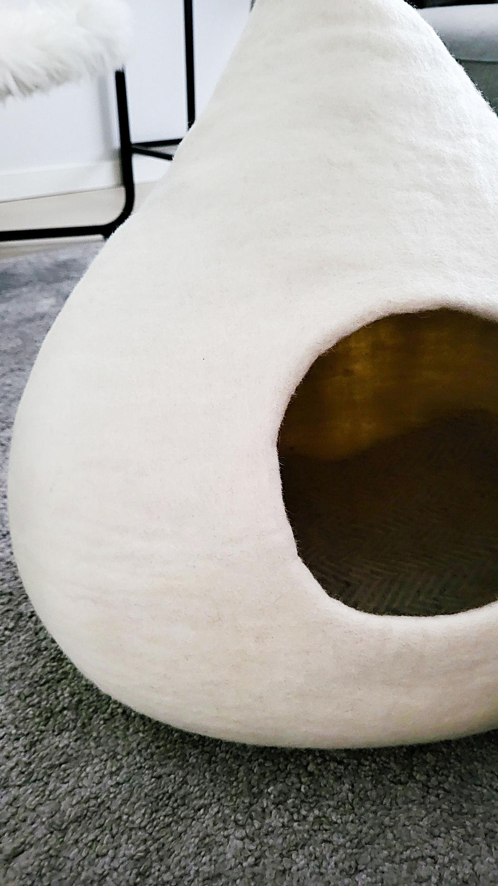 Pawlagom Handmade Cozy Woolen Bed for Cats and Dogs | 100% Natural Pet Nest Made in Poland