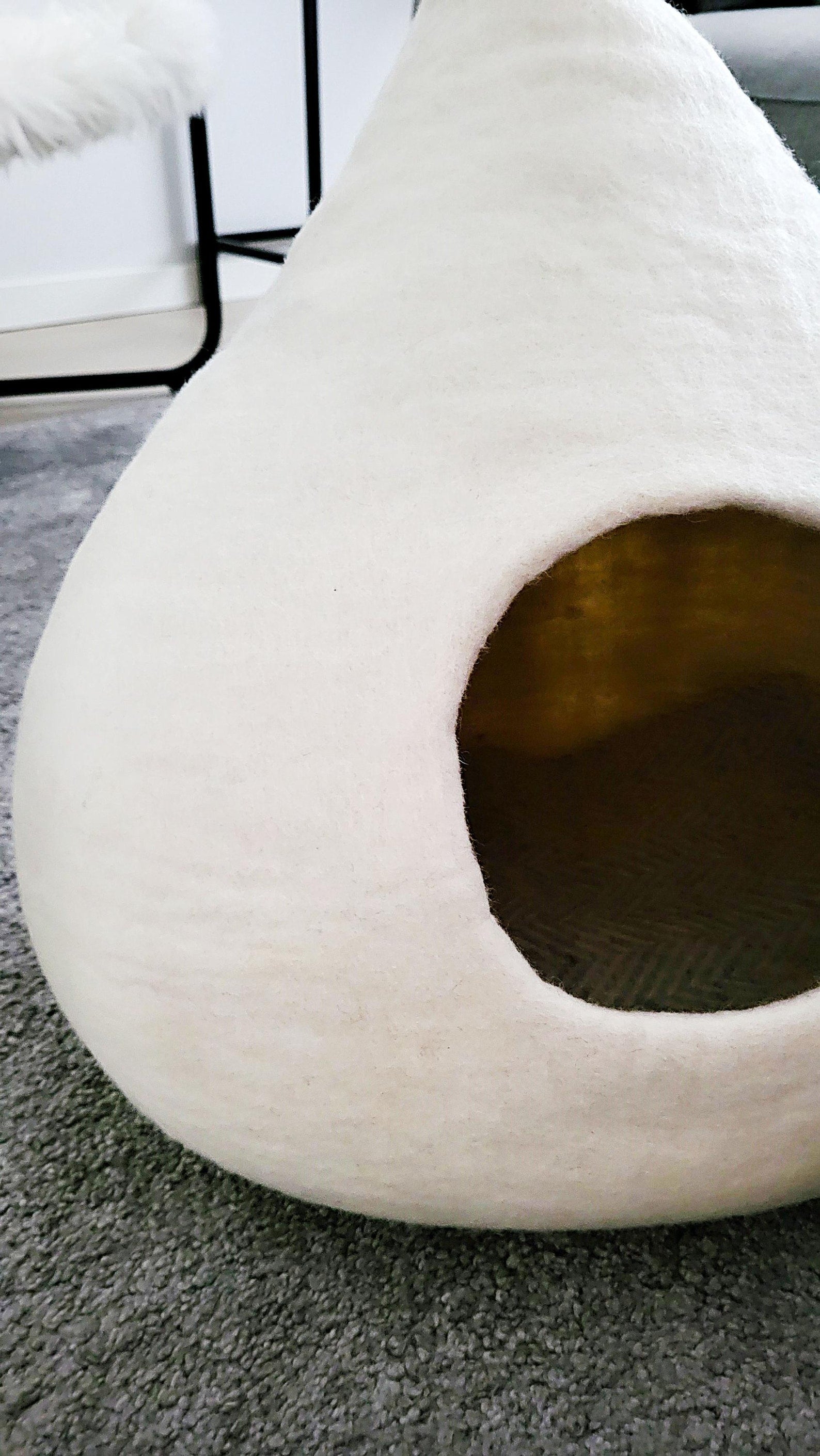 Pawlagom Handmade Cozy Woolen Bed for Cats and Dogs | 100% Natural Pet Nest Made in Poland