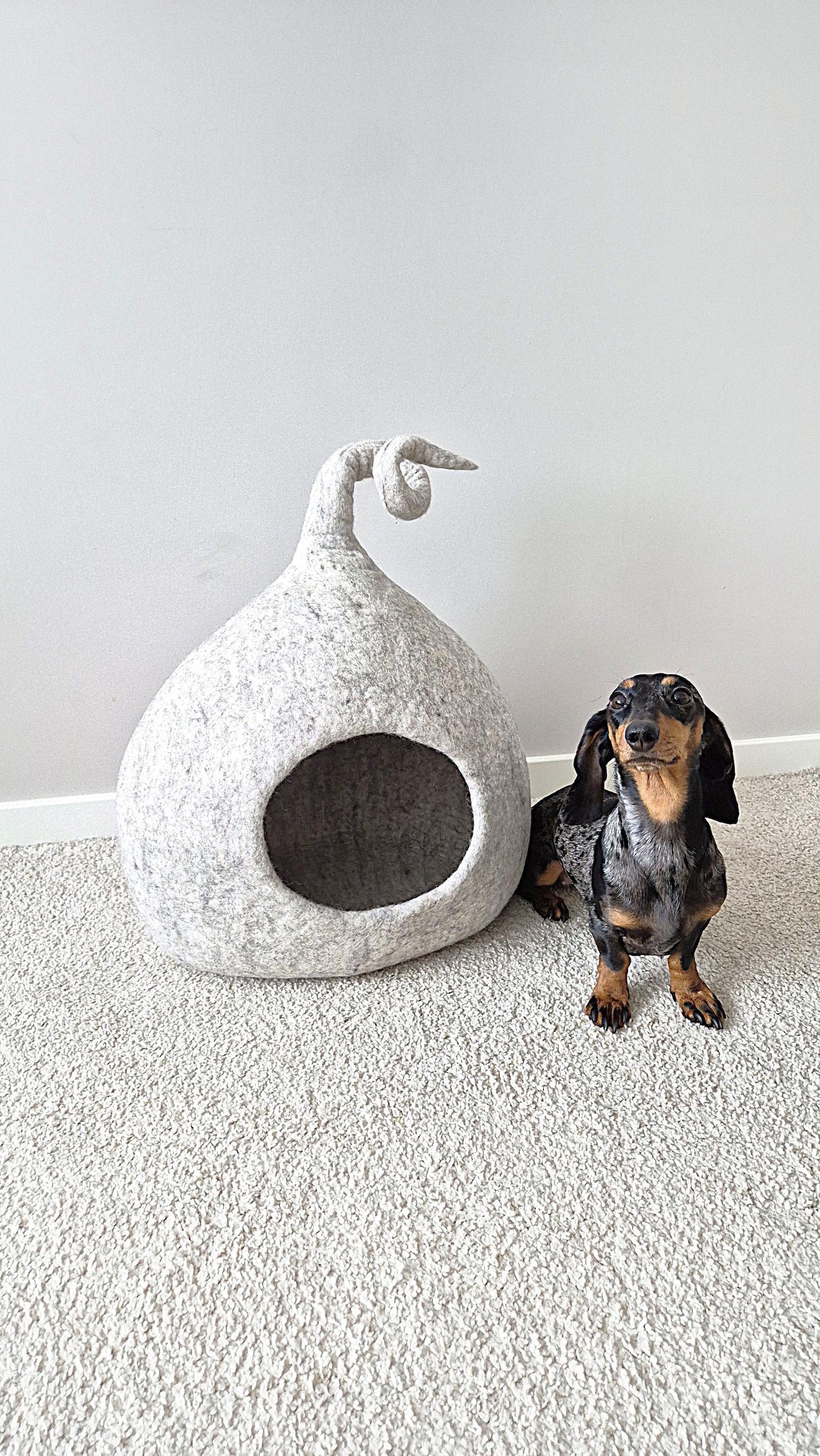 Pawlagom Handmade Cozy Woolen Bed for Cats and Dogs | 100% Natural Pet Nest Made in Poland | Custom Colors (45x50cm)